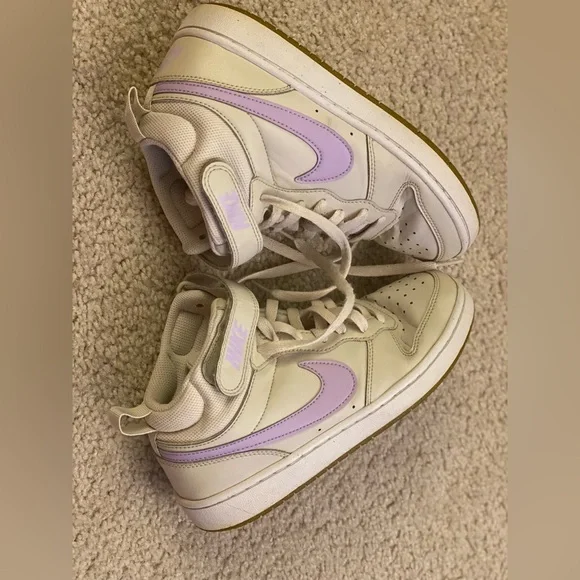 Nike Cream and Lavender High-Tops sz 5.5Y - Picture 4 of 6